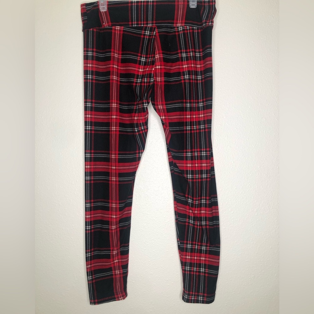 No Boundaries Red/Black Plaid Pattern Longe Pants—Junior XL (15-17) - Picture 3 of 4
